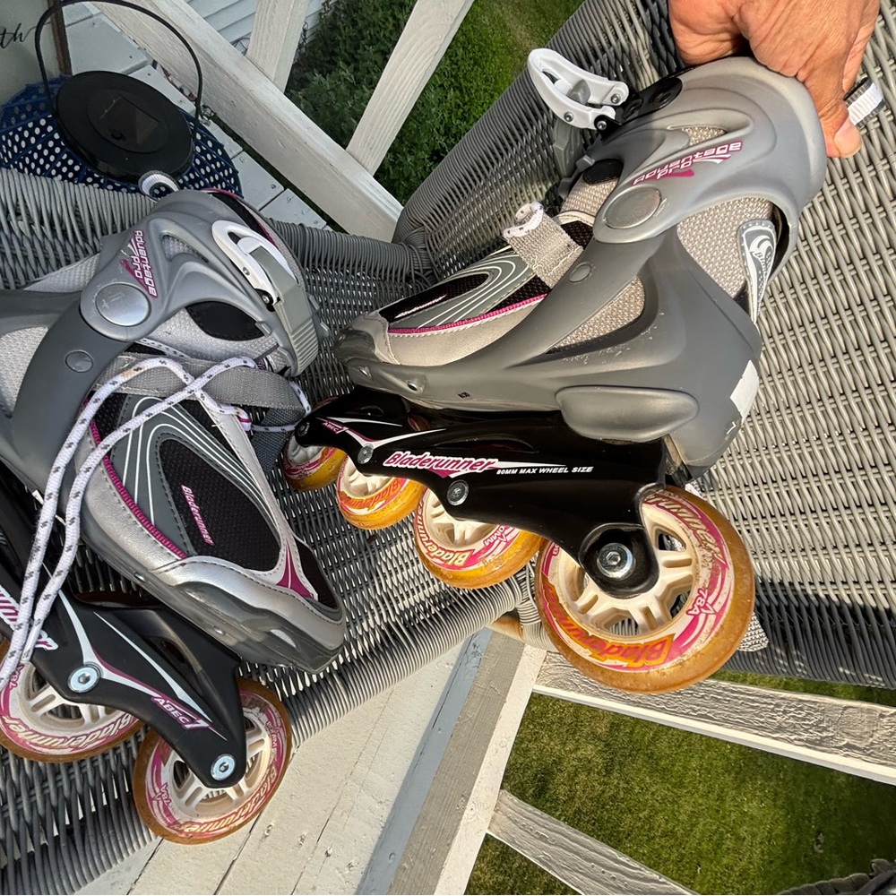 Blade Runner Pro Size 7  Pink and gray 80mm Wheel size USED - Picture 8 of 11